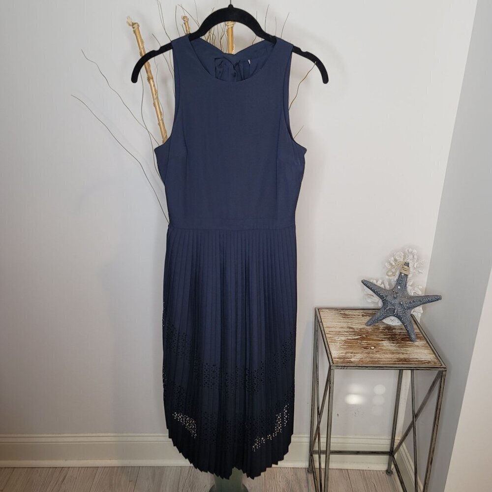Banana Republic Dress Womens 00P Pleated Laser Cut Sleeveless
